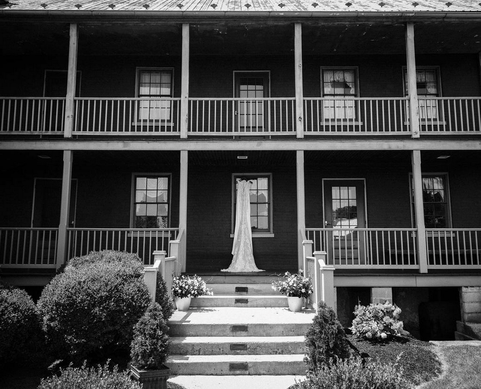 Asya and Mark Grove - July 31, 2021 (Serena R Thura Photography)